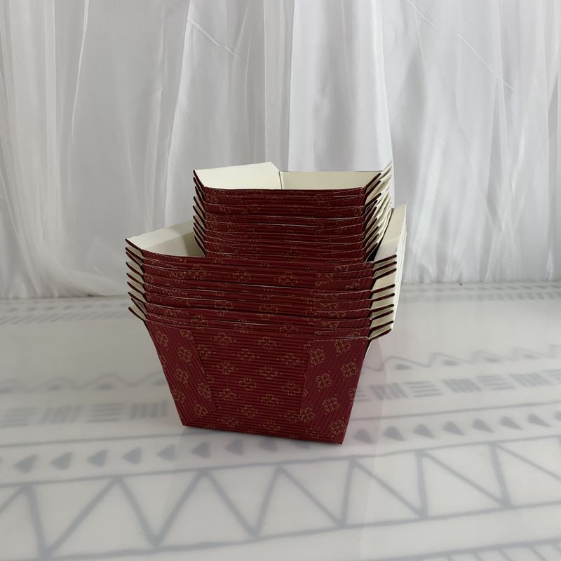 Natural Disposable Rectangular Kraft Paper Loaf Pans Molds Red Flower